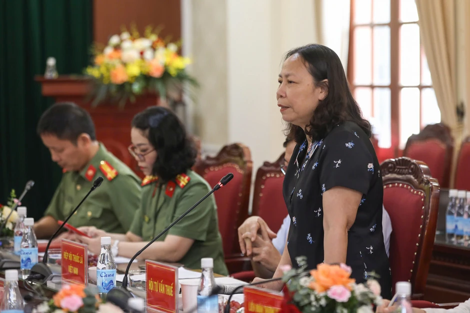 Buôn thuốc lá lậu siêu lợi nhuận, đề xuất phạt nặng gấp 10 lần