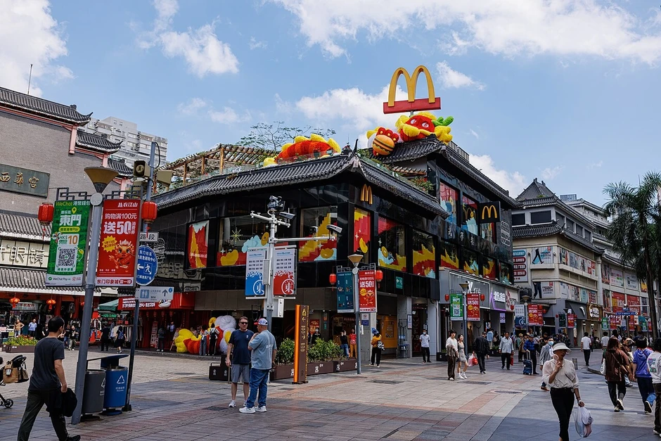 Burger, trà sữa bất ngờ kéo gần quan hệ Mỹ - Trung Quốc Burger, trà sữa bất ngờ kéo gần quan hệ Mỹ - Trung Quốc