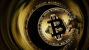 'Cá voi' và 'cá mập' đang gom Bitcoin