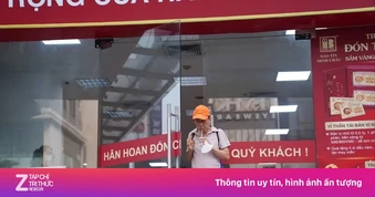 Cảnh tượng lạ tại cửa hàng vàng Bảo Tín Minh Châu