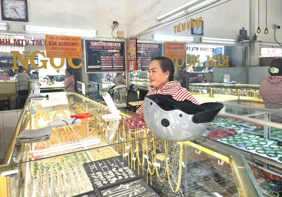 Cảnh tượng 'phố vàng' ở Mỹ Tho khi thương hiệu lớn đột ngột đóng cửa