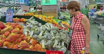 Chi phí tăng, doanh nghiệp xoay sở giữ giá, giữ chân khách hàng