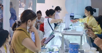 Chiều 15-4, giá vàng hạ nhiệt