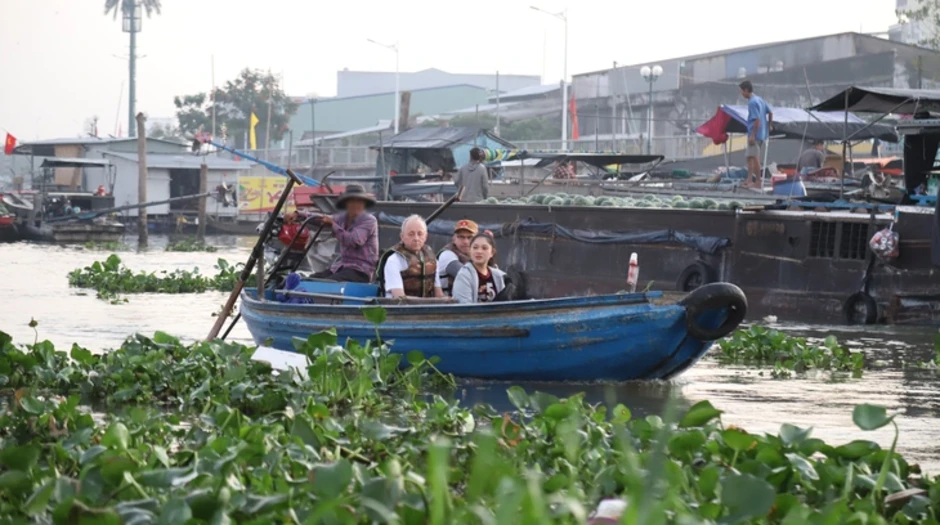 Chính cách kinh doanh và quản lý đang 'nhấn chìm' chợ nổi Cái Răng? Chính cách kinh doanh và quản lý đang 'nhấn chìm' chợ nổi Cái Răng?