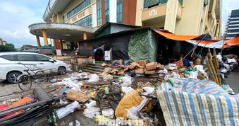 Chợ Vinh còn gì sau trận 'đại hồng thủy' 41 năm?