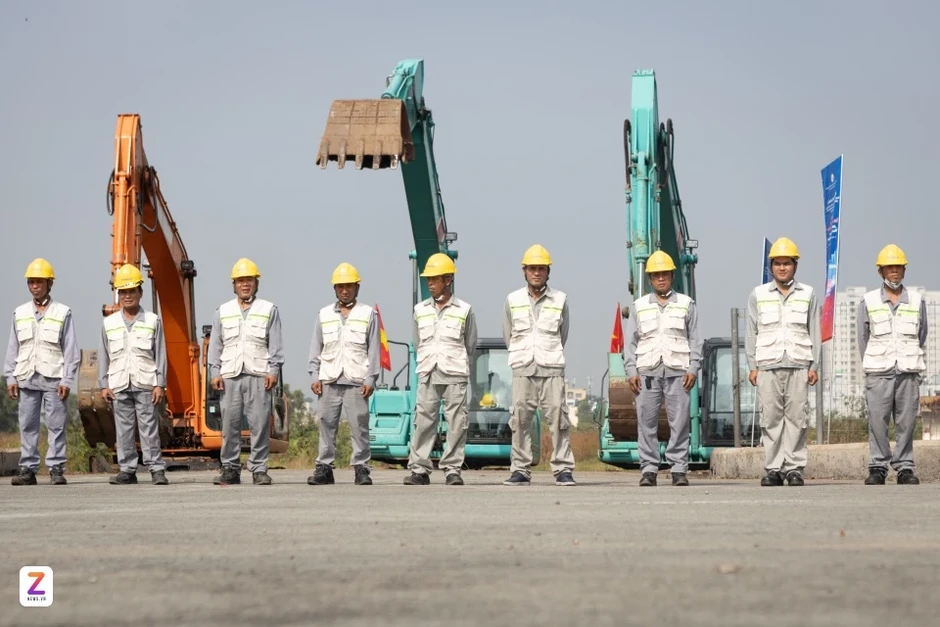 Chủ tịch UBND TP.HCM: Thành phố phải tăng trưởng ít nhất 9,2% quý II