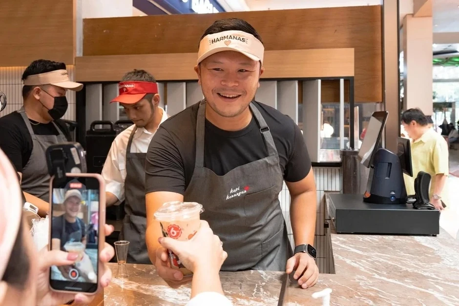 Chuỗi cà phê 'ngon - bổ - rẻ' của Indonesia quyết đấu Starbucks Chuỗi cà phê 'ngon - bổ - rẻ' của Indonesia quyết đấu Starbucks