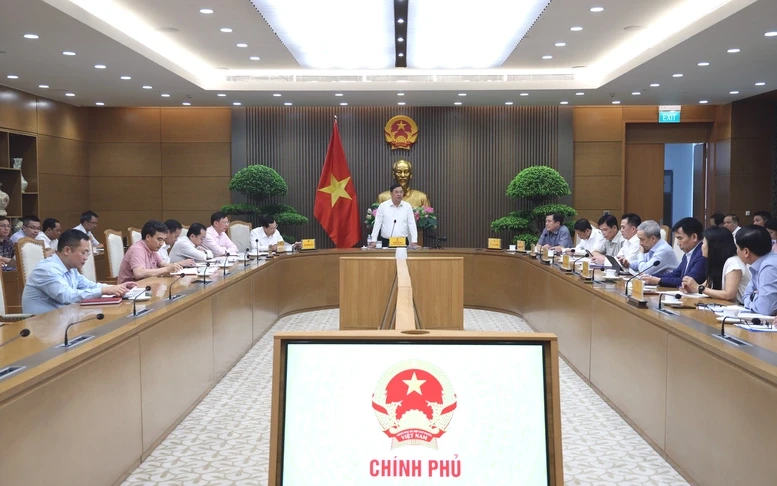 Công an rà soát phối trộn xăng E10 và xử nghiêm hành vi đưa tin xuyên tạc Công an rà soát phối trộn xăng E10 và xử nghiêm hành vi đưa tin xuyên tạc