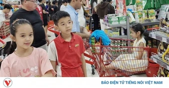 Đà Nẵng nhộn nhịp mua sắm dịp lễ 30/4 và 1/5