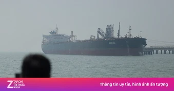 Đàm phán Mỹ - Iran đổ vỡ, 2 siêu tàu chở dầu quay đầu ở eo biển Hormuz