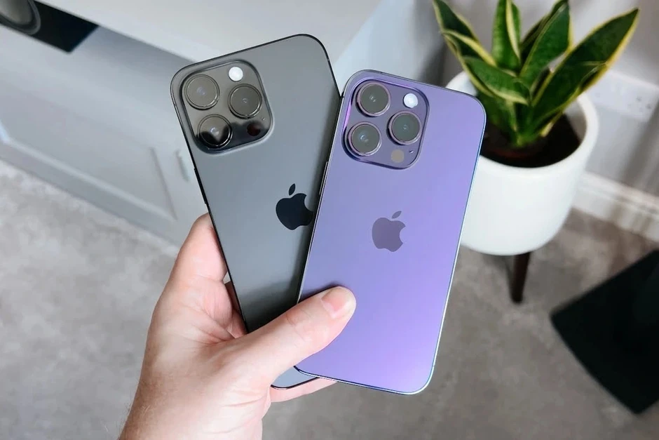 Đấu giá 73 iPhone giá rẻ từ 3,9 triệu đồng/chiếc, có cả iPhone 16 Pro Max