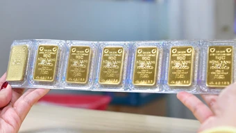 Đề xuất cân mua bán vàng phải được kiểm định và còn hạn dùng