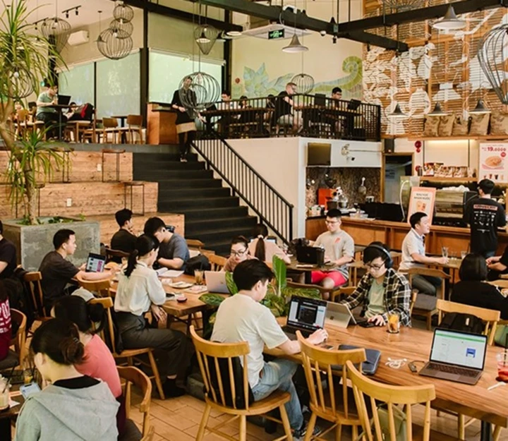 Đĩa cơm, tô phở, ly cà phê lên mức giá mới, gần 60% hàng quán thừa nhận tăng giá Đĩa cơm, tô phở, ly cà phê lên mức giá mới, gần 60% hàng quán thừa nhận tăng giá