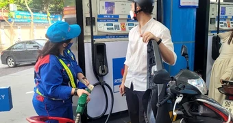 Diễn biến khó lường, giá dầu thế giới biến động tăng, Bộ Công Thương ra chỉ đạo khẩn