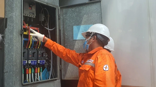 Điện lực TPHCM có khuyến cáo quan trọng đến chủ nhà trọ đang thu tiền điện sai quy định Điện lực TPHCM có khuyến cáo quan trọng đến chủ nhà trọ đang thu tiền điện sai quy định