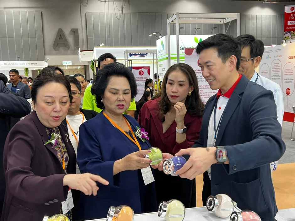 Định vị ngành thực phẩm và đồ uống Việt Nam trong chuỗi giá trị toàn cầu Định vị ngành thực phẩm và đồ uống Việt Nam trong chuỗi giá trị toàn cầu