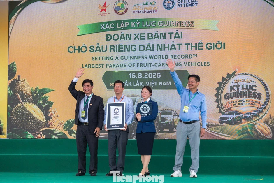 Đoàn xe chở sầu riêng 'độc nhất vô nhị' tại Đắk Lắk