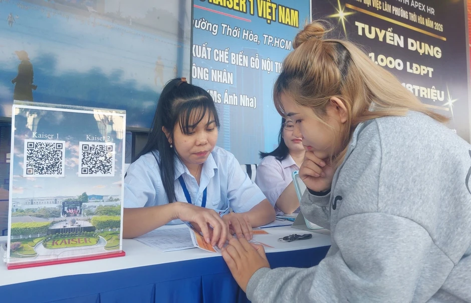 Doanh nghiệp 'khát' lao động, đãi ngộ tốt vẫn không tìm được người