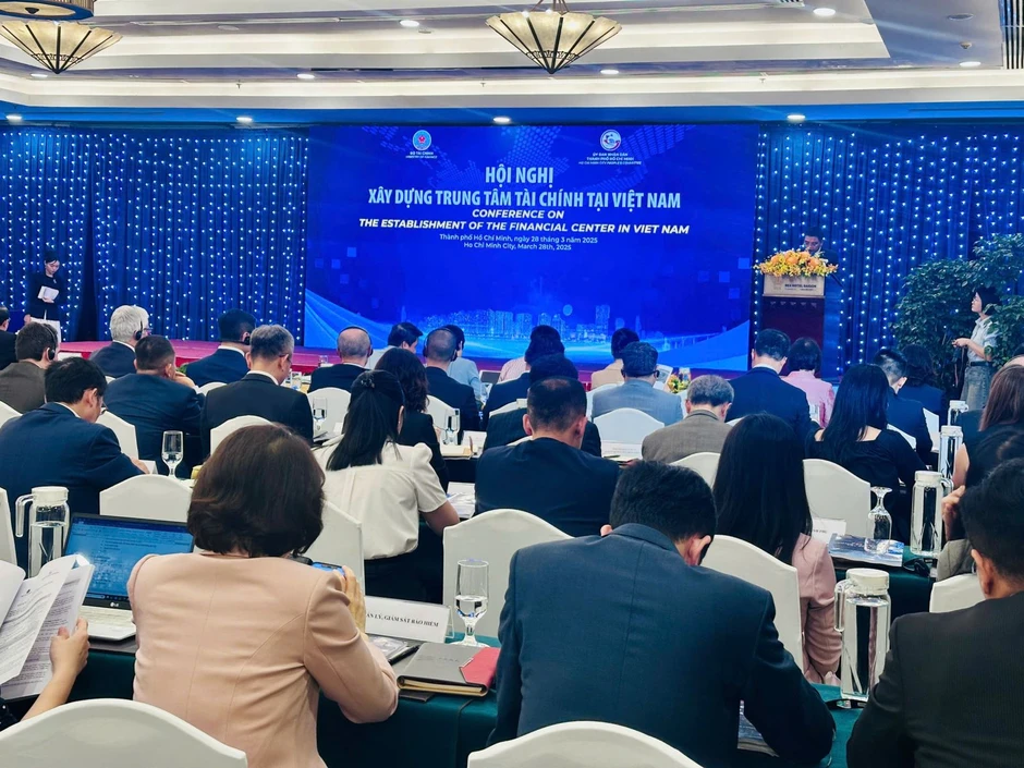 Đột phá trung tâm tài chính - Bài 2: Cởi trói pháp lý, kiến tạo luật chơi tỷ đô Đột phá trung tâm tài chính - Bài 2: Cởi trói pháp lý, kiến tạo luật chơi tỷ đô
