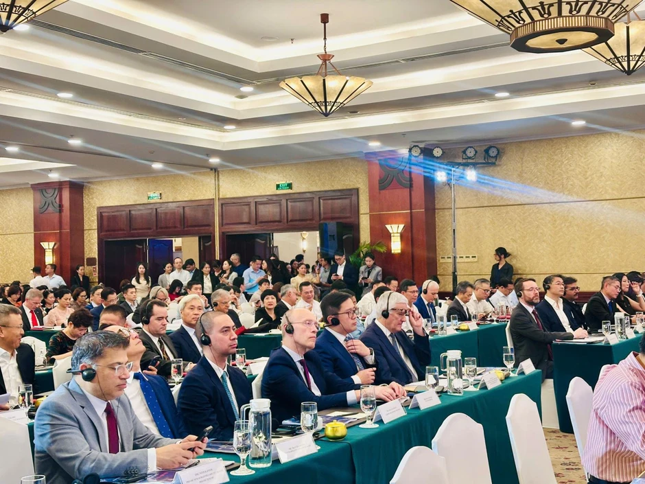 Đột phá trung tâm tài chính - Bài 2: Cởi trói pháp lý, kiến tạo luật chơi tỷ đô Đột phá trung tâm tài chính - Bài 2: Cởi trói pháp lý, kiến tạo luật chơi tỷ đô