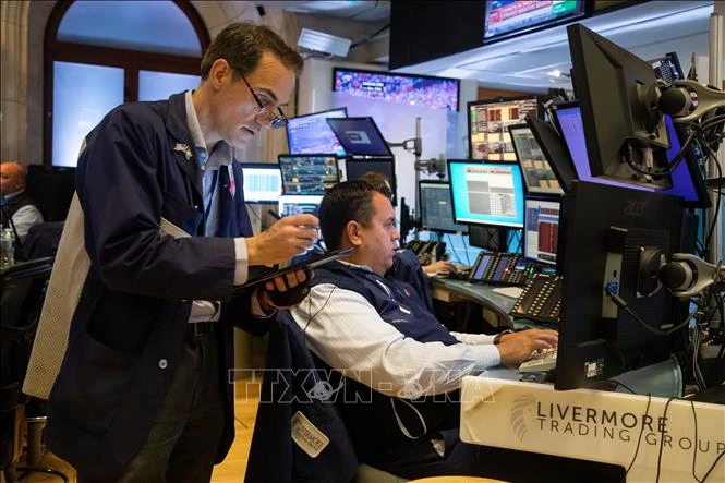 Dow Jones lập đỉnh kỷ lục nhờ diễn biến tích cực tại Trung Đông Dow Jones lập đỉnh kỷ lục nhờ diễn biến tích cực tại Trung Đông
