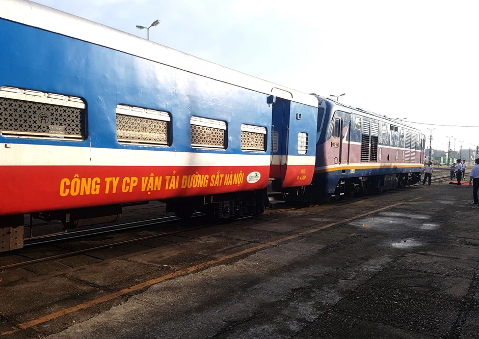 Đường sắt giảm giá vé hành khách và giá cước vận chuyển hàng hóa từ 0 giờ ngày 13/3 Đường sắt giảm giá vé hành khách và giá cước vận chuyển hàng hóa từ 0 giờ ngày 13/3