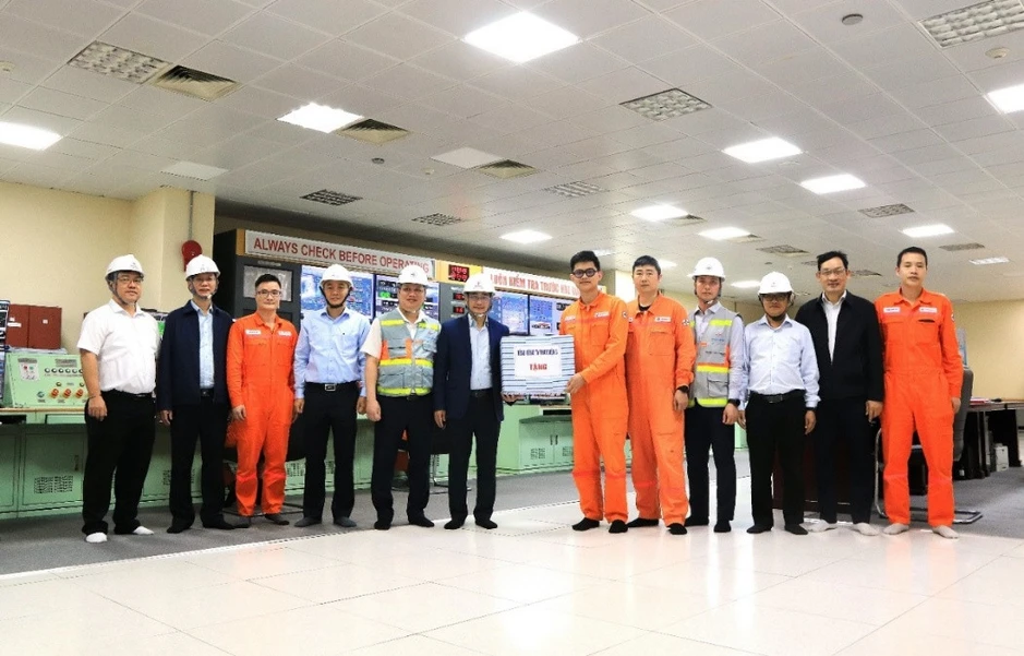 EVNGENCO3 làm việc với Nhiệt điện Mông Dương 1 về sản xuất điện 2026 EVNGENCO3 làm việc với Nhiệt điện Mông Dương 1 về sản xuất điện 2026