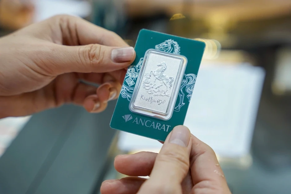 Giá bạc hôm nay 10/4: Bạc trong nước và thế giới tăng trở lại Giá bạc hôm nay 10/4: Bạc trong nước và thế giới tăng trở lại