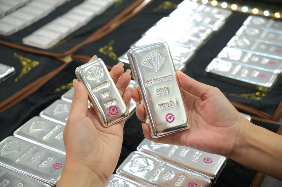 Giá bạc hôm nay 26/3: Giá bạc trong nước và thế giới cùng giảm nhẹ Giá bạc hôm nay 26/3: Giá bạc trong nước và thế giới cùng giảm nhẹ
