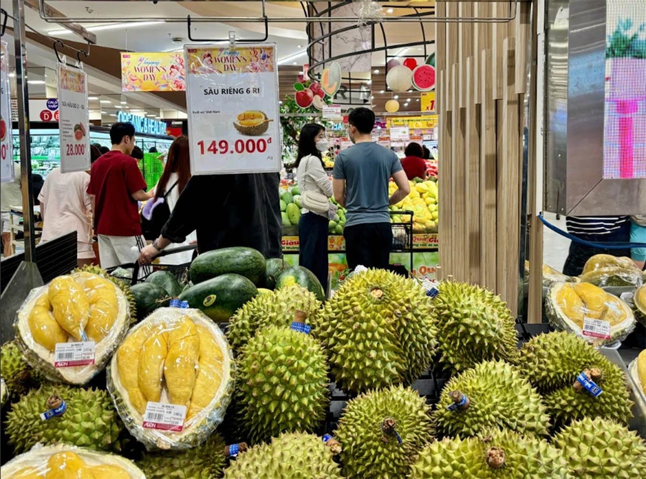 Giá cơm sầu riêng gần 600.000 đồng/kg, nhiều cửa hàng chỉ bán Ri6 Giá cơm sầu riêng gần 600.000 đồng/kg, nhiều cửa hàng chỉ bán Ri6