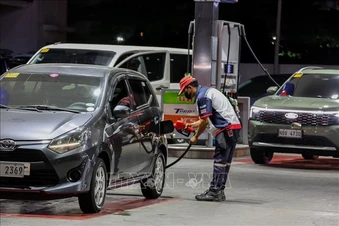 Giá dầu châu Á phục hồi do dự trữ dầu sụt giảm kỷ lục