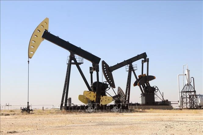 Giá dầu châu Á tăng khi Mỹ cảnh báo phong tỏa hàng hải đối với Iran Giá dầu châu Á tăng khi Mỹ cảnh báo phong tỏa hàng hải đối với Iran