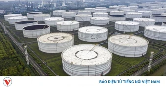 Giá dầu hôm nay 20/4: Giá dầu đi ngang ở mức thấp, rủi ro nguồn cung vẫn lớn