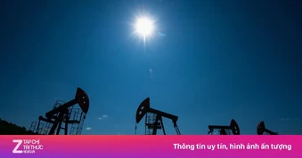 Giá dầu rơi thẳng đứng, vàng tăng sau tin Iran mở cửa eo biển Hormuz