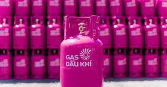 Giá gas tăng thêm 30.000 đồng/bình 12kg
