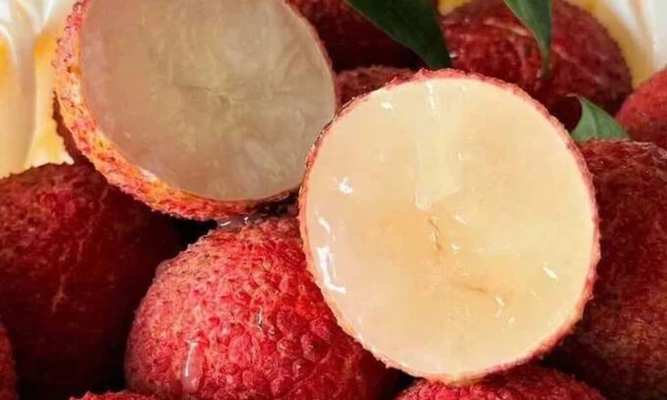 Giá vải không hạt Trung Quốc giảm một nửa Giá vải không hạt Trung Quốc giảm một nửa