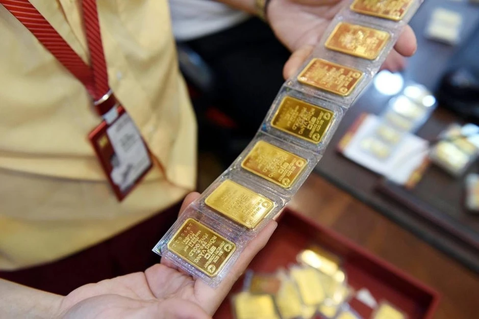 Giá vàng bạc giảm không ngừng