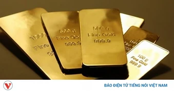 Giá vàng biến động mạnh, nhà đầu tư “đu đỉnh” có hoang mang, lo lắng?