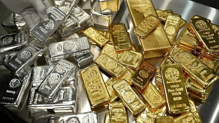 Giá vàng, chứng khoán đồng loạt tăng mạnh Giá vàng, chứng khoán đồng loạt tăng mạnh