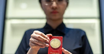 Giá vàng diễn biến lạ