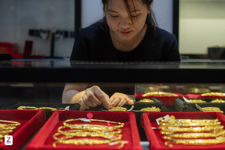 Giá vàng giảm liên tục, hết thời cứ mua là lãi?