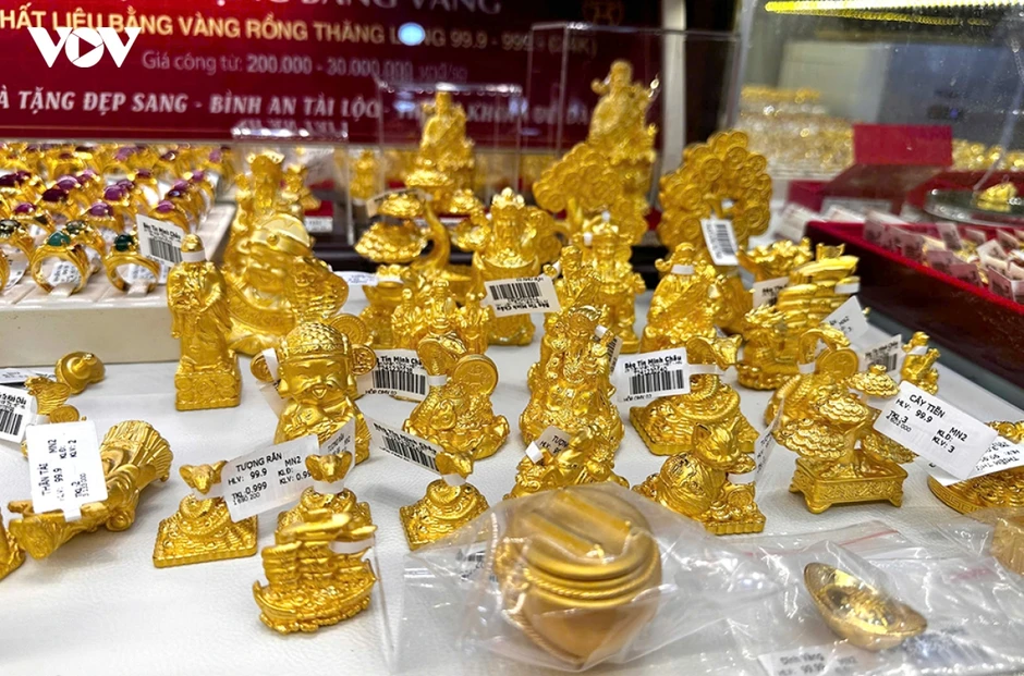 Giá vàng hôm nay 16/7: Vàng trong nước giảm, vàng thế giới tăng Giá vàng hôm nay 16/7: Vàng trong nước giảm, vàng thế giới tăng