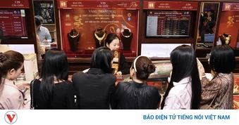 Giá vàng hôm nay 19/3: Giá vàng thế giới lao dốc, giảm 150 USD/oz