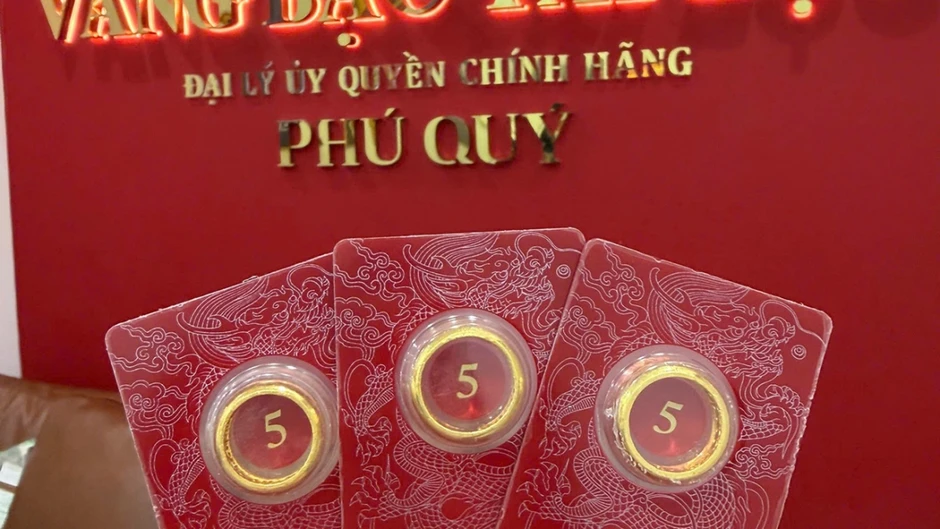Giá vàng hôm nay 21/8: Vàng SJC tăng 600.000 đồng/lượng Giá vàng hôm nay 21/8: Vàng SJC tăng 600.000 đồng/lượng