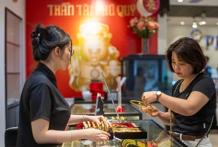 Giá vàng hôm nay 6/7: Tiếp đà hồi phục Giá vàng hôm nay 6/7: Tiếp đà hồi phục