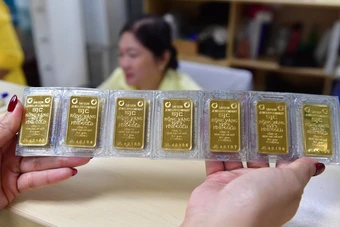 Giá vàng miếng xuống thấp nhất hơn 4 tháng