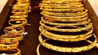 Giá vàng ngày 28/7: Vàng miếng và vàng nhẫn SJC đảo chiều giảm mạnh