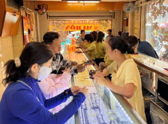 Giá vàng sáng 20/4 tăng nhẹ trở lại, giao dịch vẫn trầm lắng