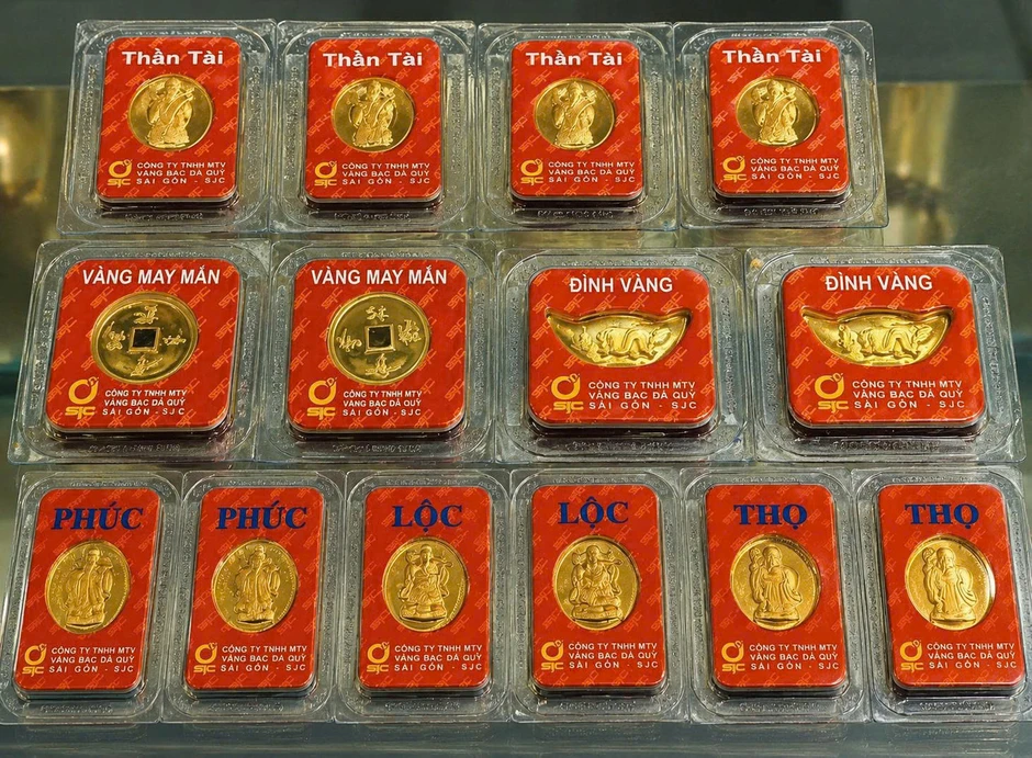 Giá vàng SJC sáng 17/7 lao dốc gần 2 triệu đồng/lượng Giá vàng SJC sáng 17/7 lao dốc gần 2 triệu đồng/lượng