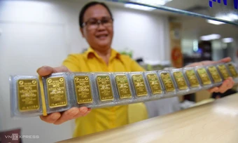 Giá vàng tăng hơn 4 triệu đồng một lượng